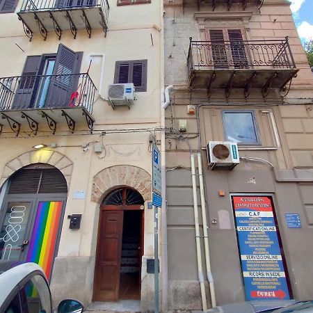 Casa Lia Al Centro Di Palermo Apartment Exterior foto